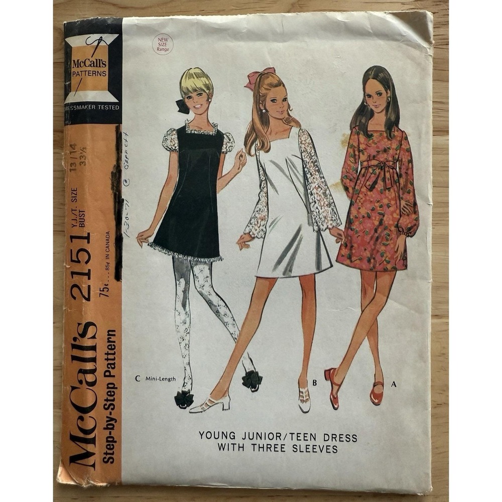 McCall's Pattern 2151 Junior / Teen Dress w 3-Sleeve Variations Size 13-14 UC